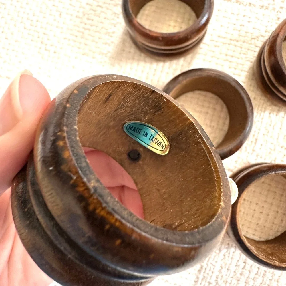VTG‎ Ribbed Wood Napkin Rings Set of 5 MCM Boho Rustic Table Decor Barrel Shape
